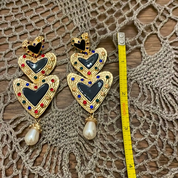 NWT designer earrings heart statement piece - Picture 2 of 3